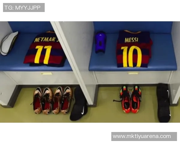 梅西现身埃尔切主场训练引发热潮社交媒体连发16条动态庆祝 梅西现身埃尔切主场训练引发热潮社交媒体连发16条动态庆祝