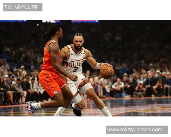 狄龙半场表现惊艳15投6中三分球8投2中独揽全队最高16分并贡献2次抢断 狄龙半场表现惊艳15投6中三分球8投2中独揽全队最高16分并贡献2次抢断